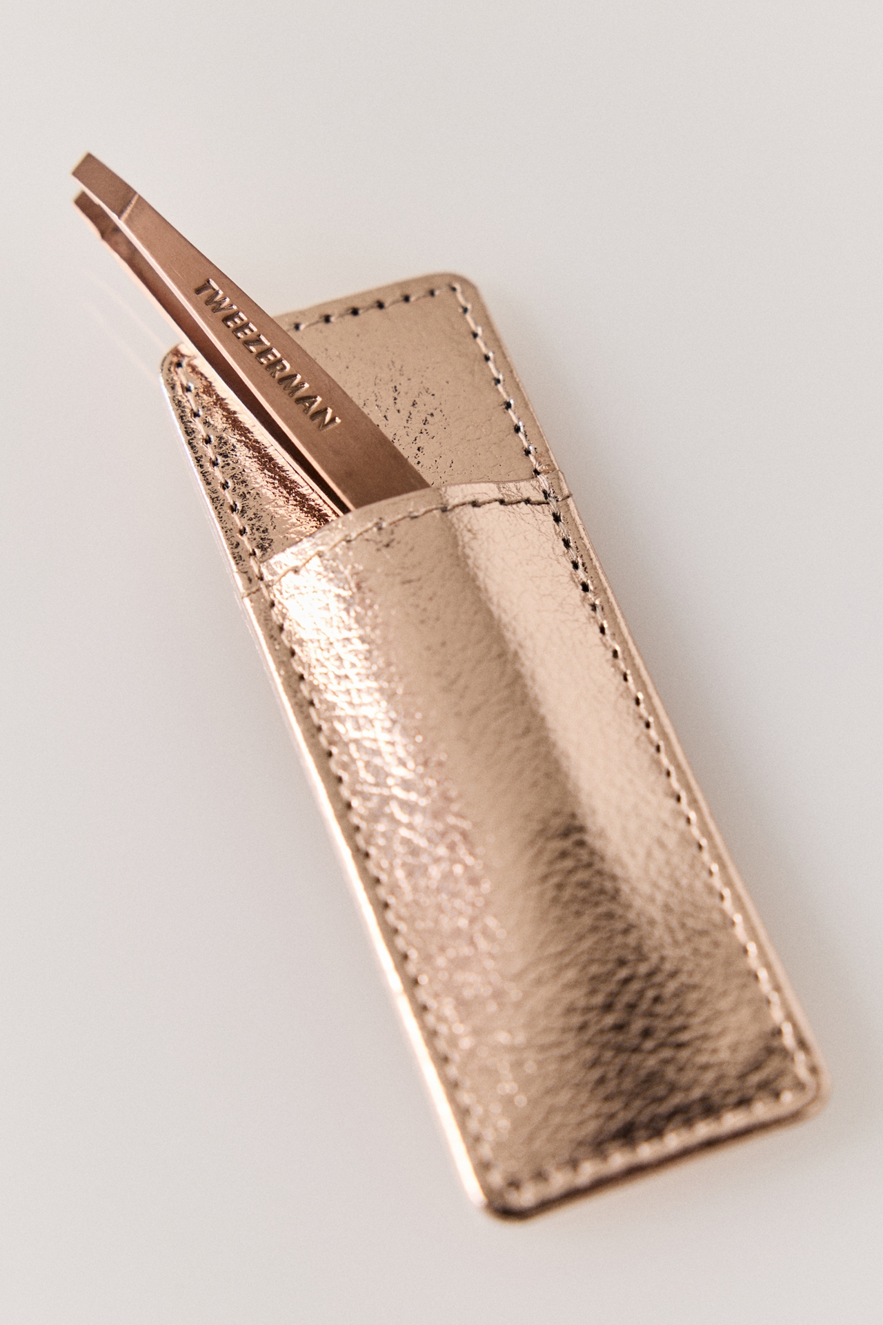 Tweezerman Rose Gold Mini Slant Tweezer & Case
