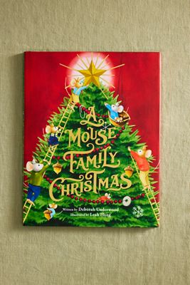 A Mouse Family Christmas