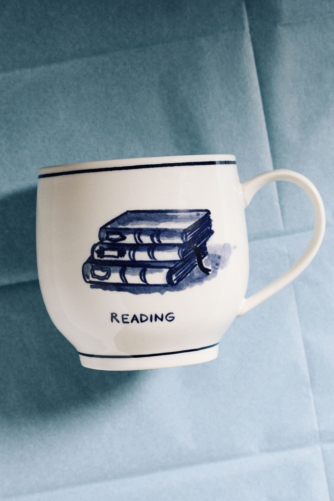 Molly Hatch Hobby Stoneware Mugs - Reading, One Size