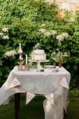 Just Married Velvet Garland