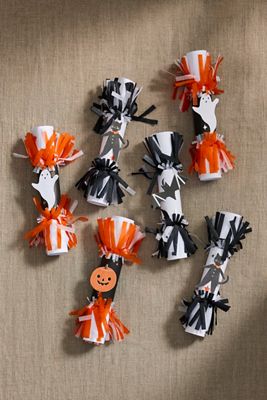 Halloween Party Crackers, Set of 6