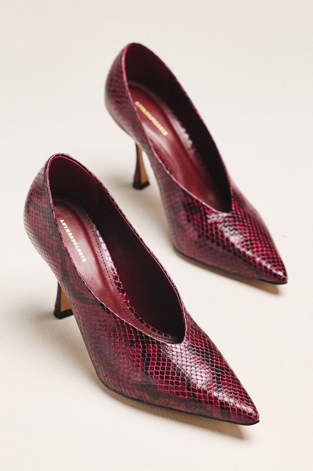 Classic Pointed-Toe Pumps #1