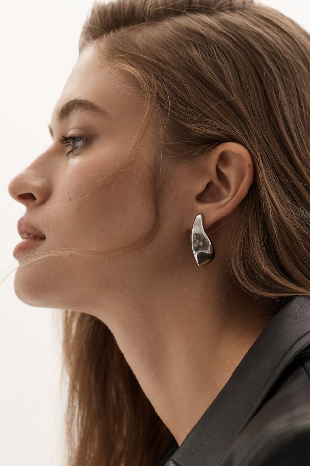 Curved Teardrop Earrings #1