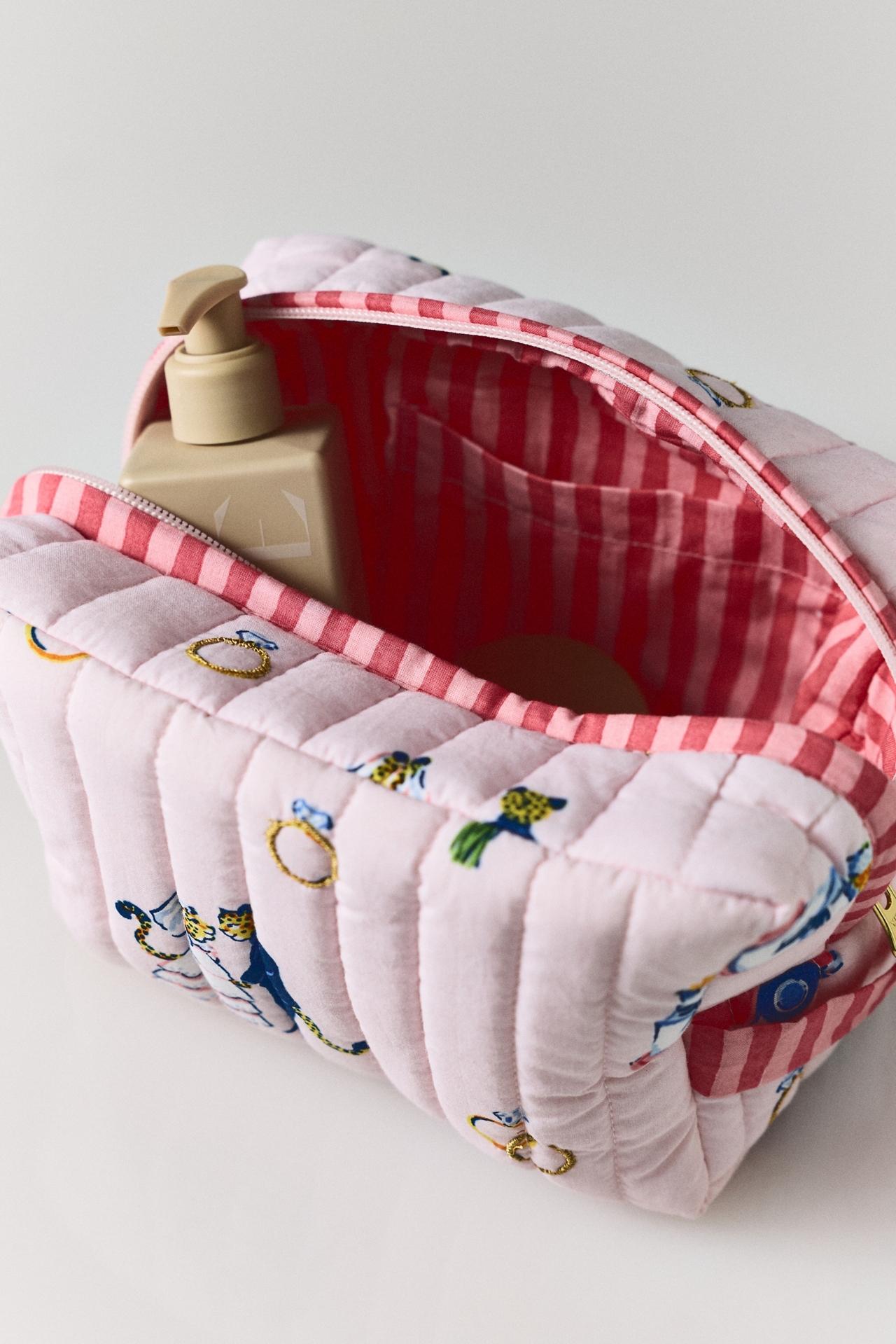Printfresh Quilted Pouch