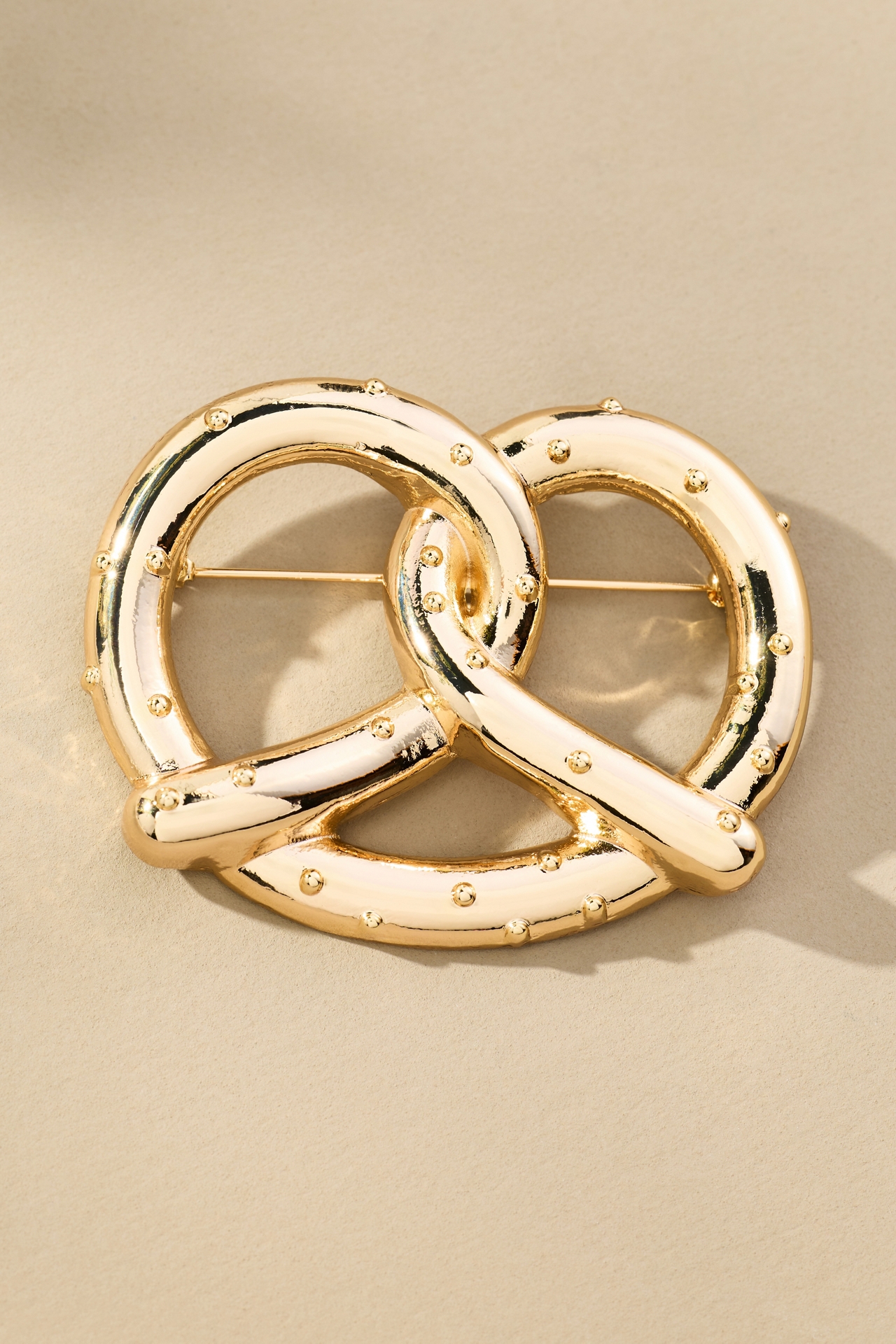 Pretzel Brooch
