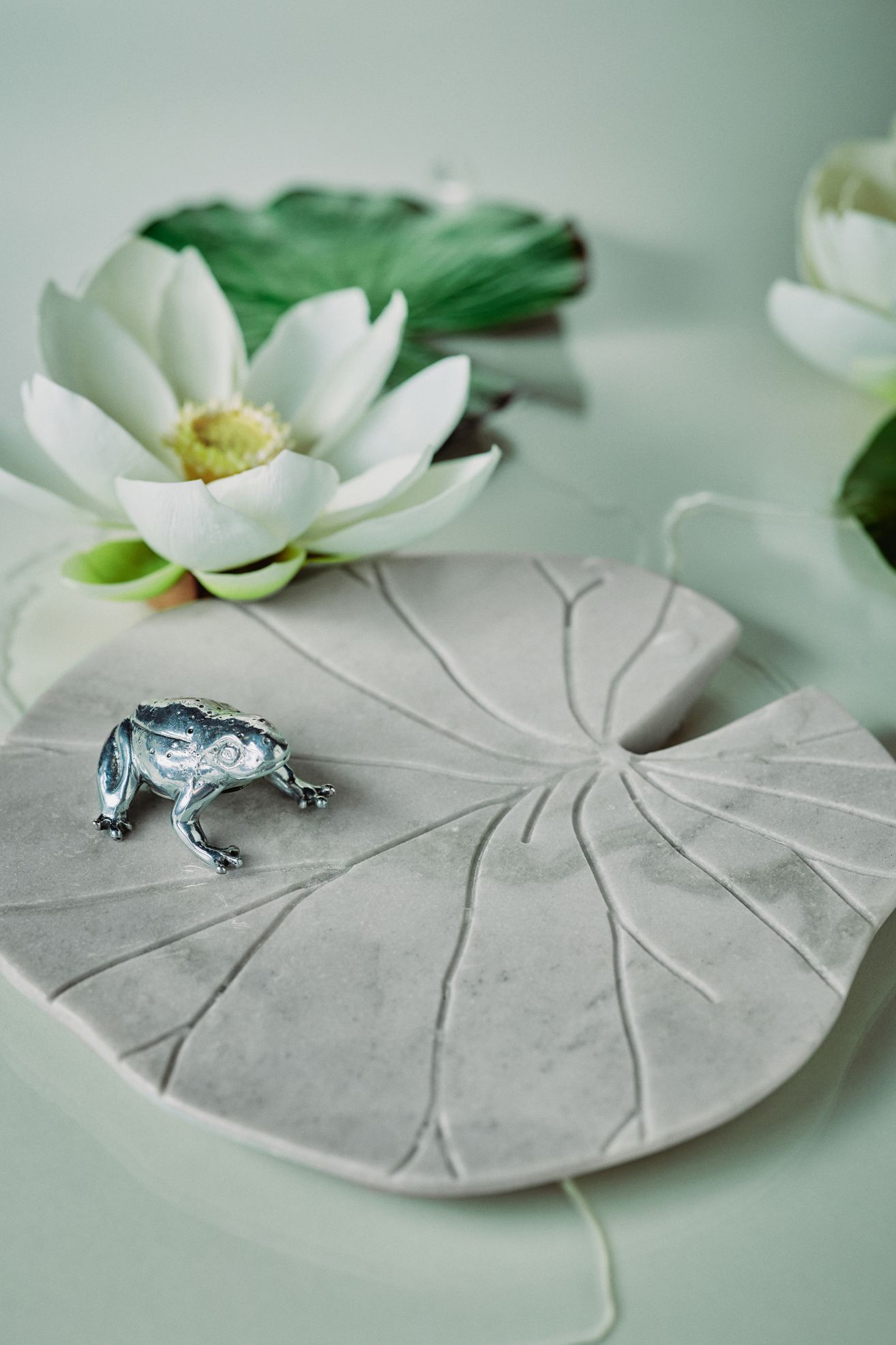 Lily Pad Marble Cheeseboard - Green, Standard, One Size