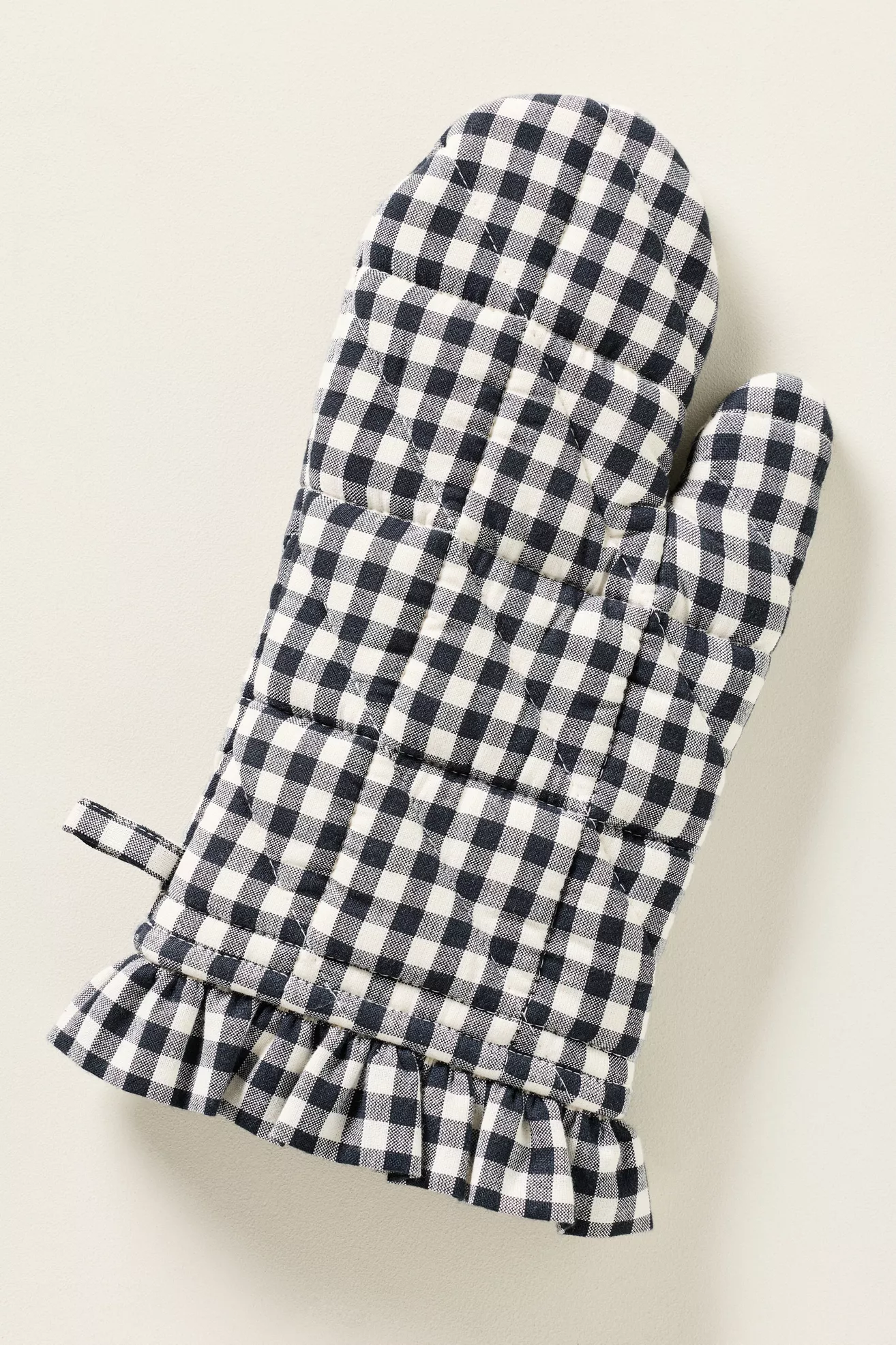 Brynn Gingham Oven Mitt - thumbnail 6