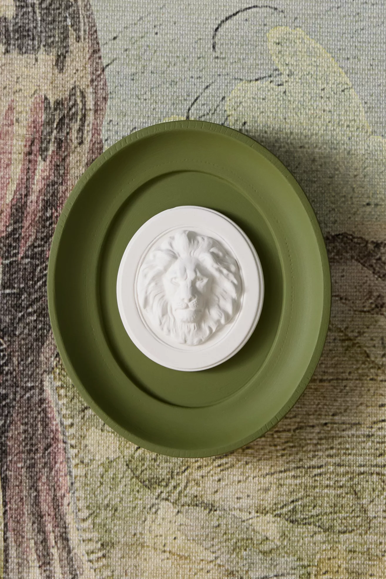 STATUETTE Olive Plaster Framed Intaglio Gallery Wall Charm - thumbnail 7