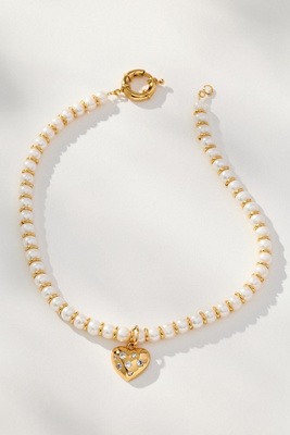 Timeless Pearly Heart Pendant Necklace In Gold