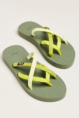 Teva Olowahu Cross-Strap Sandals