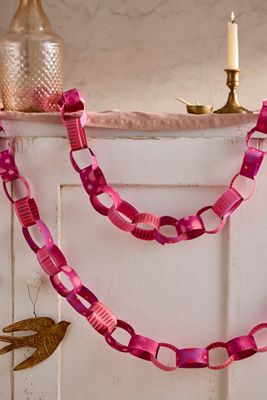 Pink + Red Paper Chain Kit
