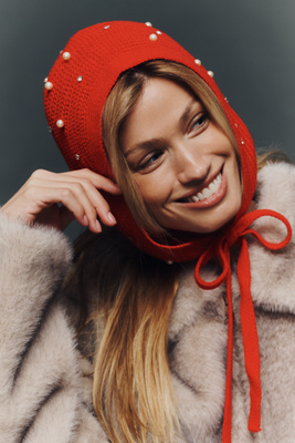 Flat White Rhinestone Embellished Knit Bonnet In Red