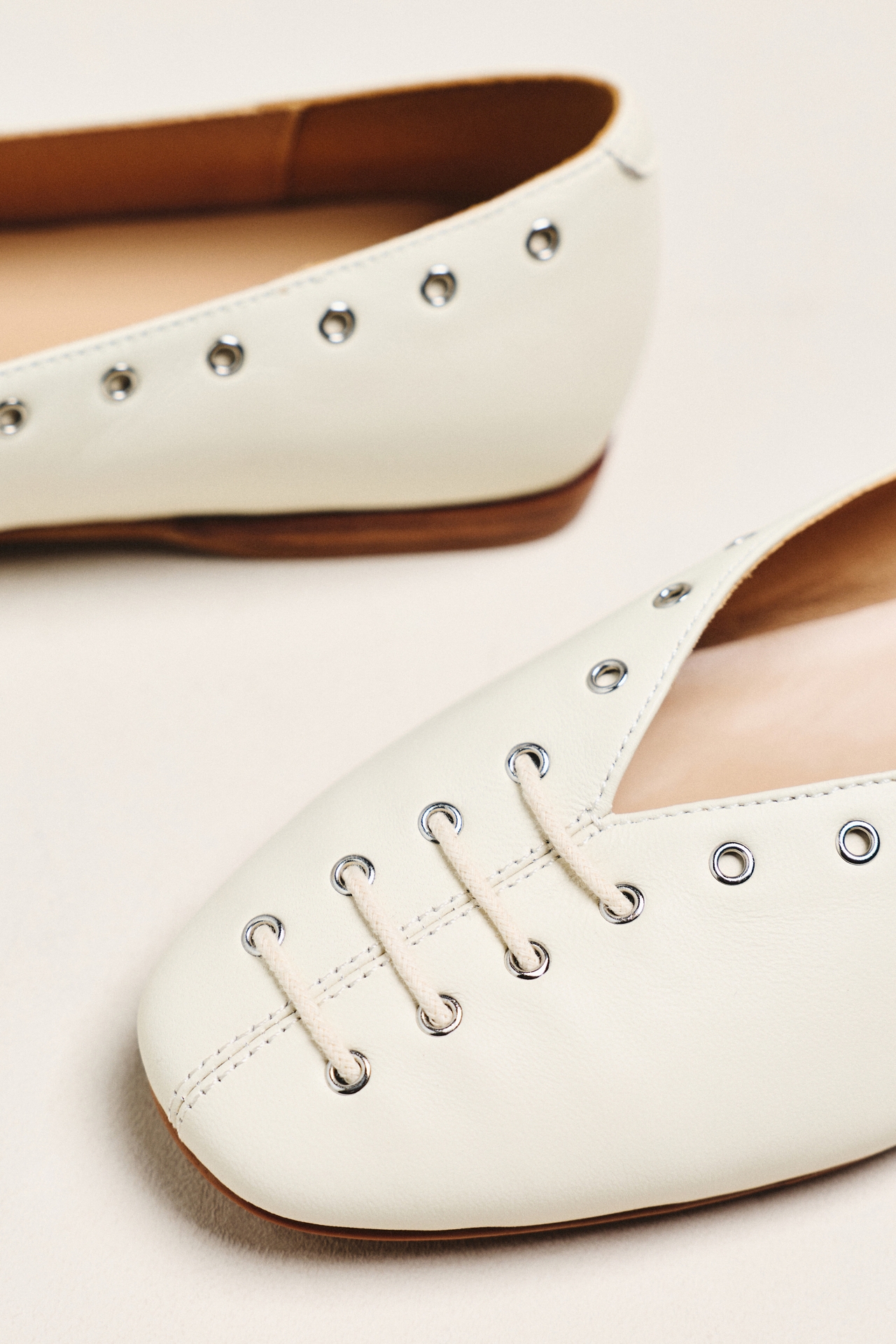 Silent D Lonny Grommet Lace-Up Flats at Mall of America® in