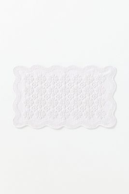 Benni Hand-Woven Floral Wavy Border Bath Mat