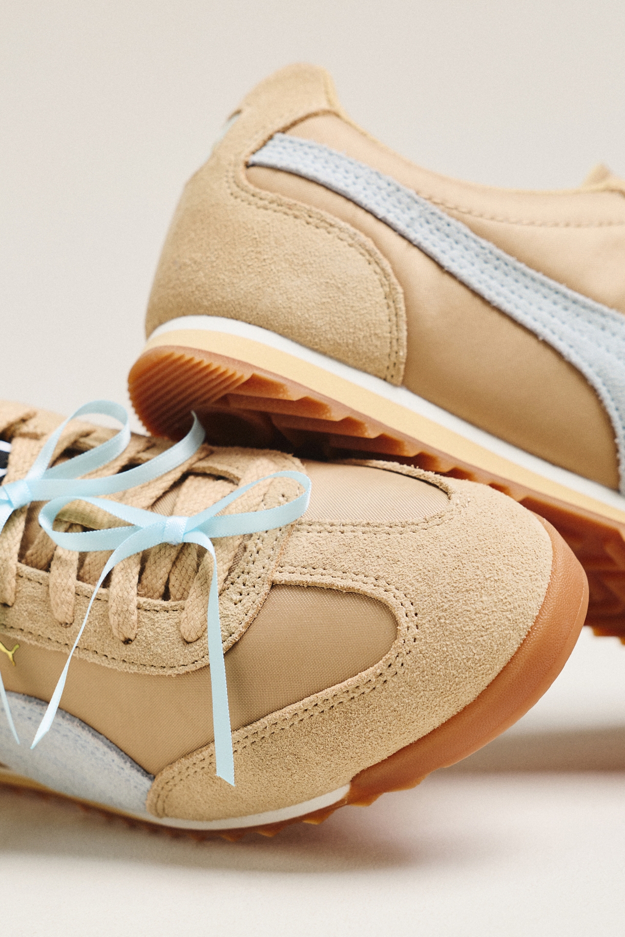 PUMA Arizona Bow Lace Sneakers