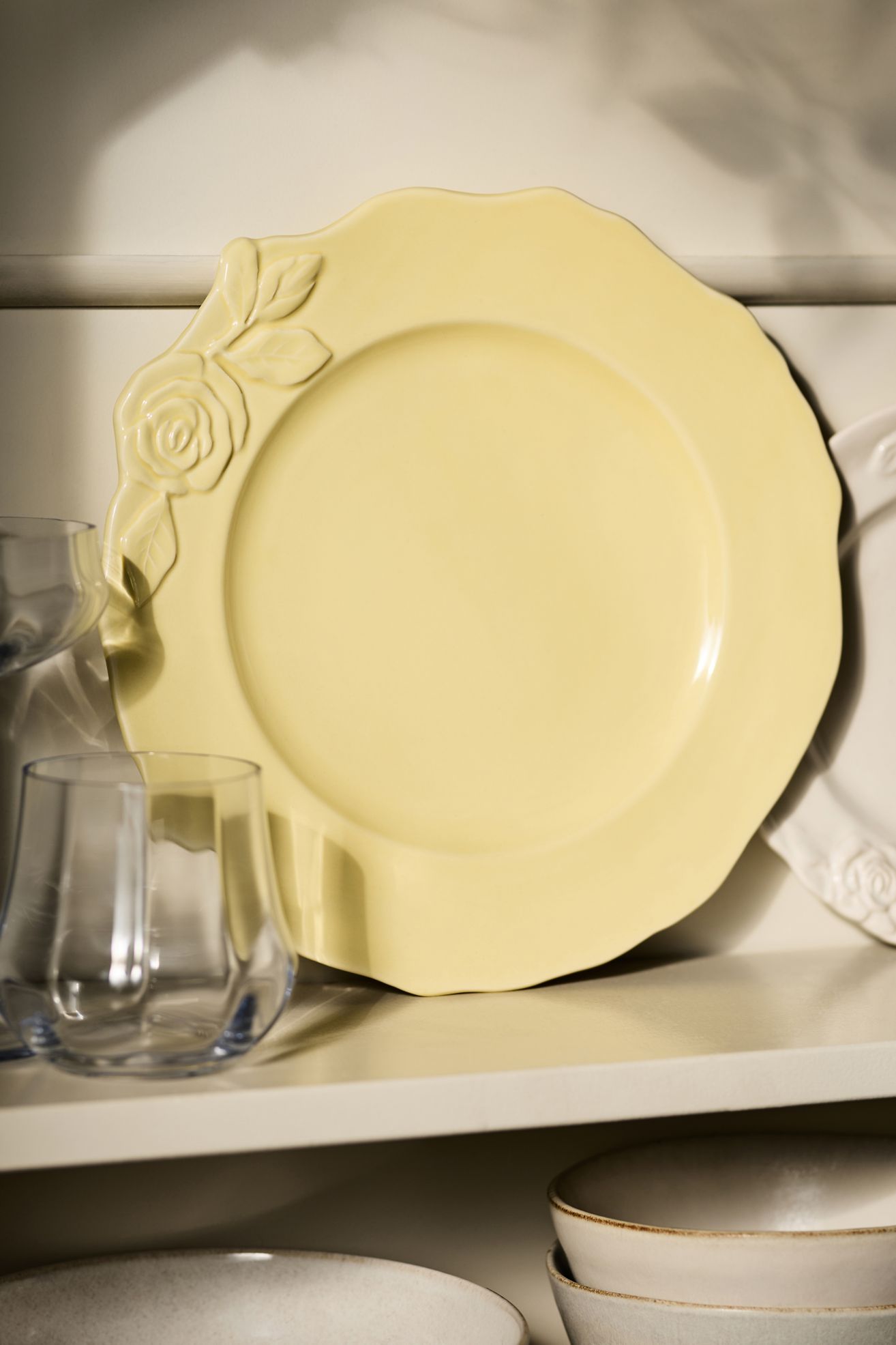 Rose Italian Earthenware Dinner Plates in Canary (Set of Four)