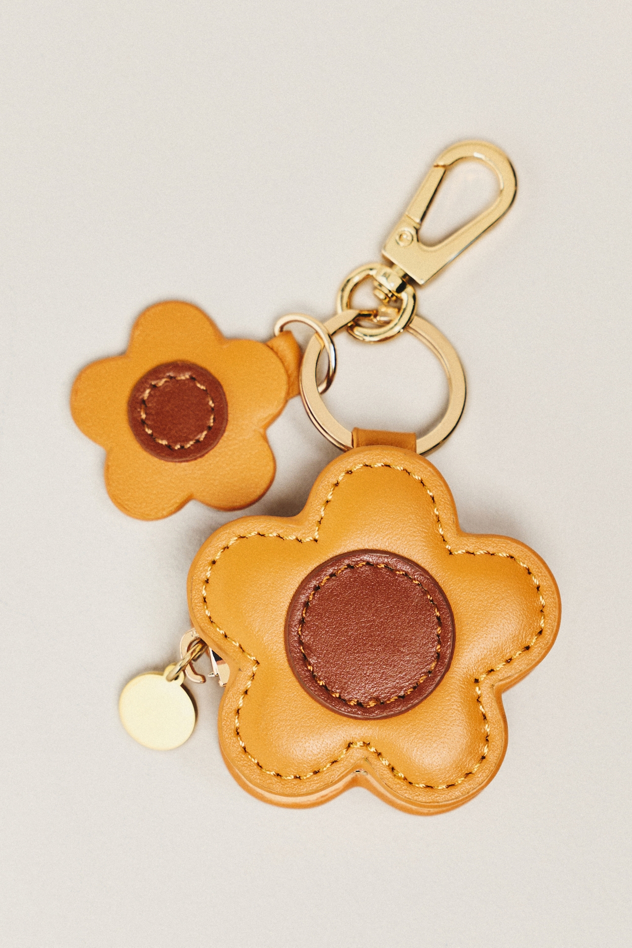 Posh Tech AirTag® Icon Bag Charm