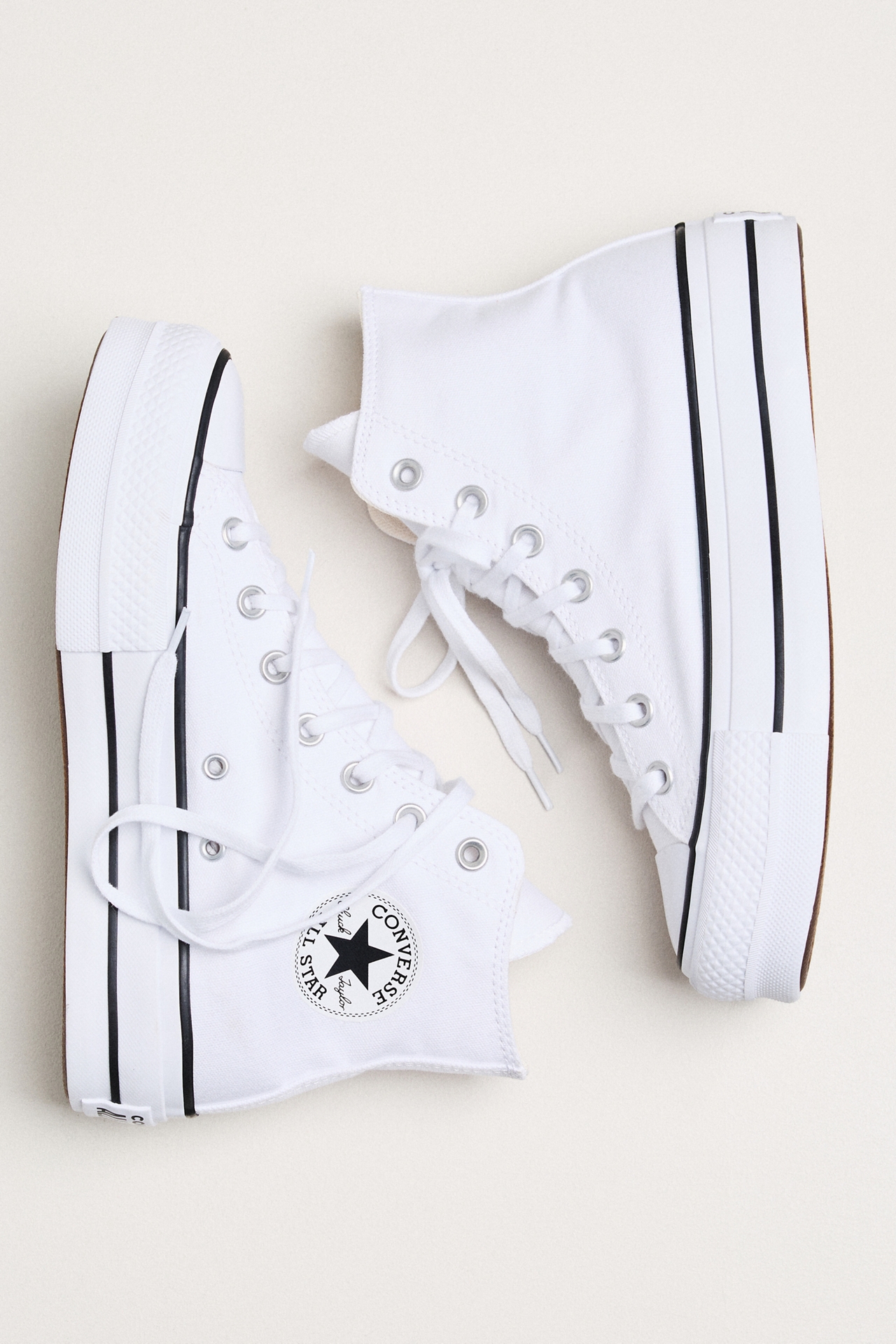 Converse Chuck Taylor Lift Platform Sneakers
