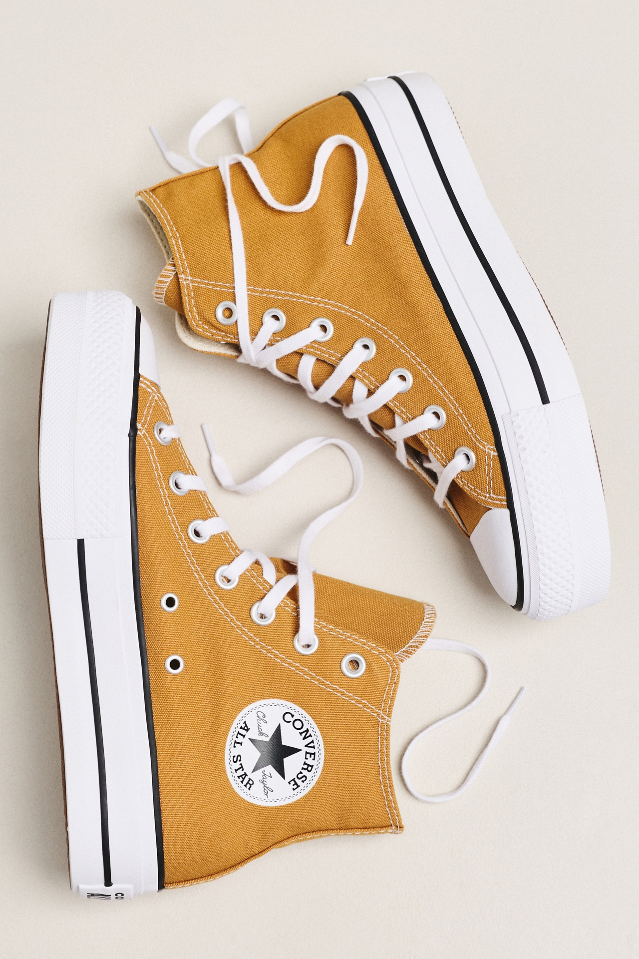 Converse Chuck Taylor Lift Platform Sneakers