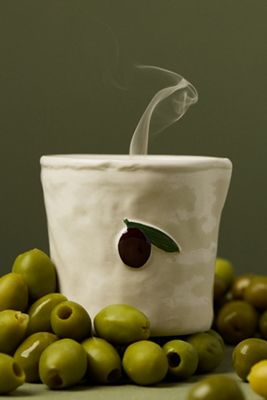 Bistro Fresh Olive Ceramic Candle