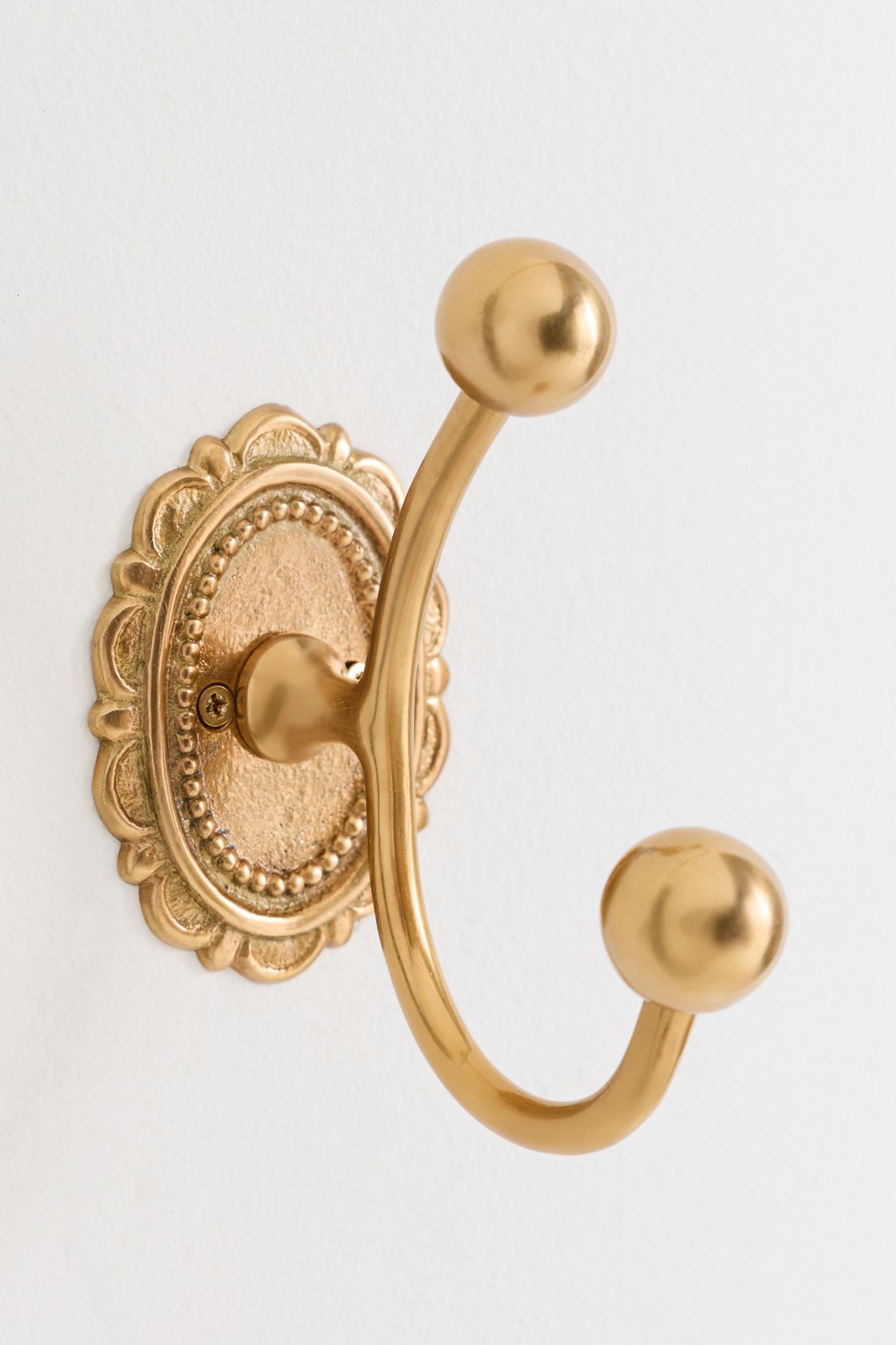 Louisa Scalloped Bath Hook - Antique Brass, One Size