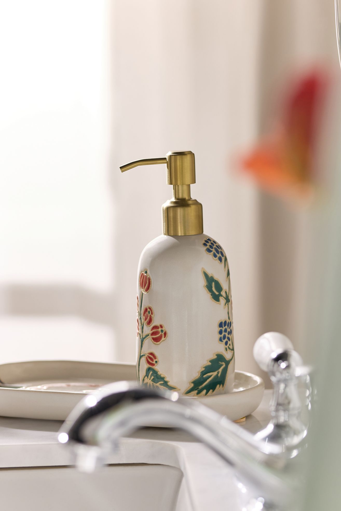 Hand-Painted Ceramic Soap Dispenser - Anja White, One Size