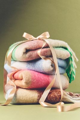 Holiday in the City Stoneware Dessert Plate