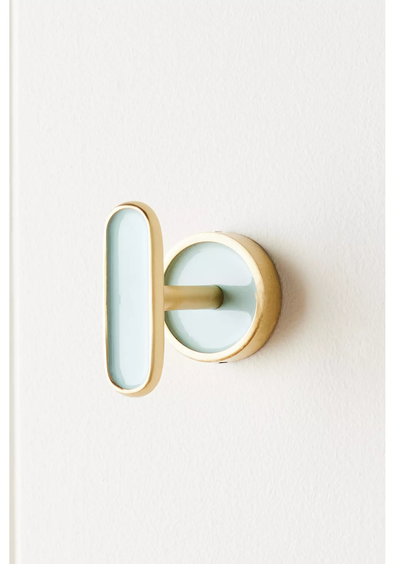 Toni Enameled Brass Bath Hook - thumbnail 6