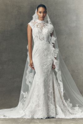 Anthropologie Weddings x Pronovias Eika Lace Cathedral Veil