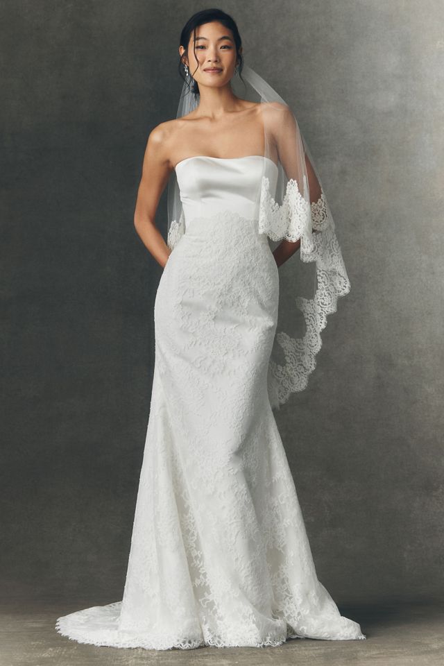 Anthropologie Weddings x Pronovias Lace Fingertip Veil #1