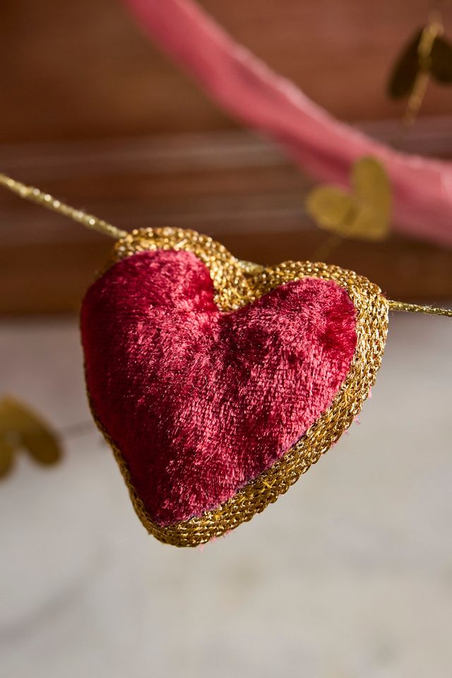 Be Mine Velvet Garland #2