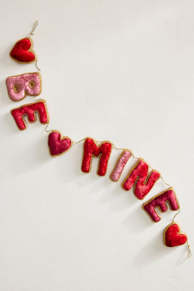 Be Mine Velvet Garland #4