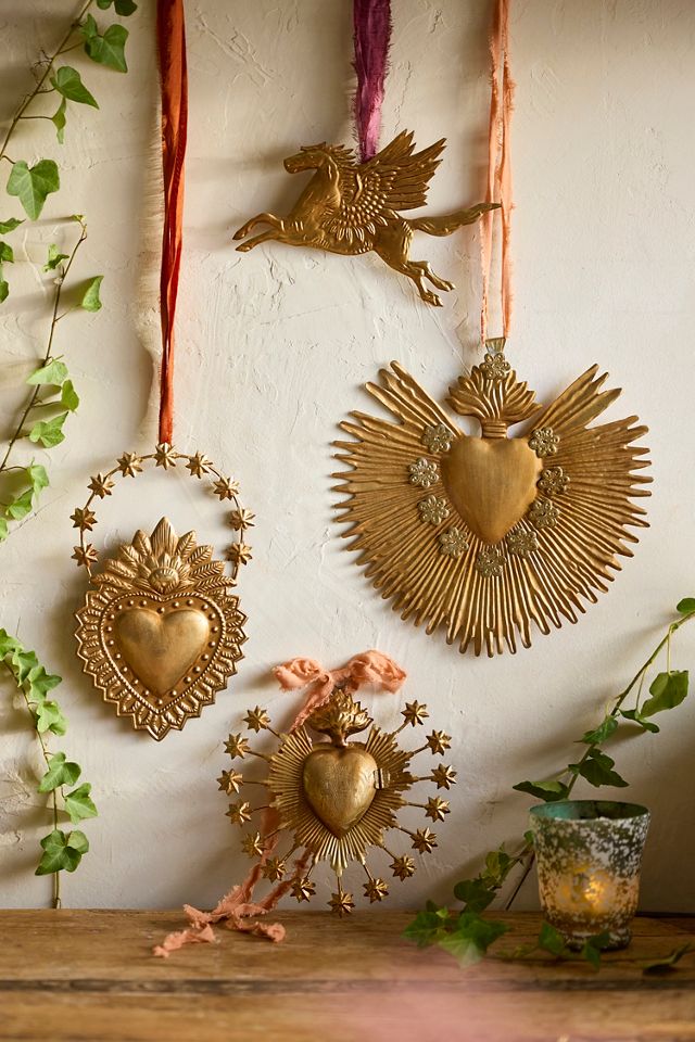 Heart Medallion Locket Ornament, Rays #2