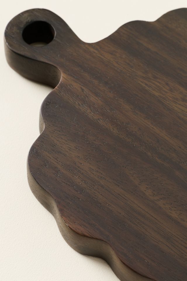 Scalloped Wood Cheeseboard #1