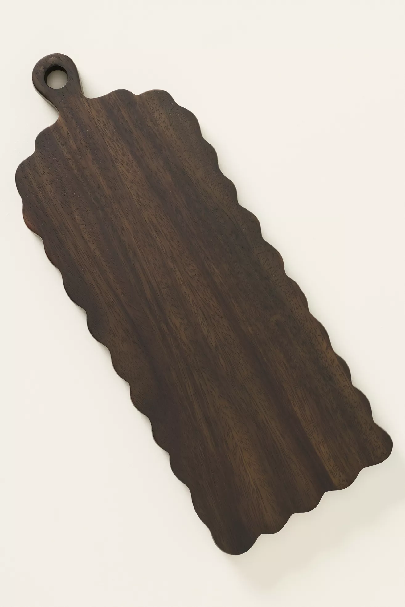 Scalloped Wood Cheeseboard