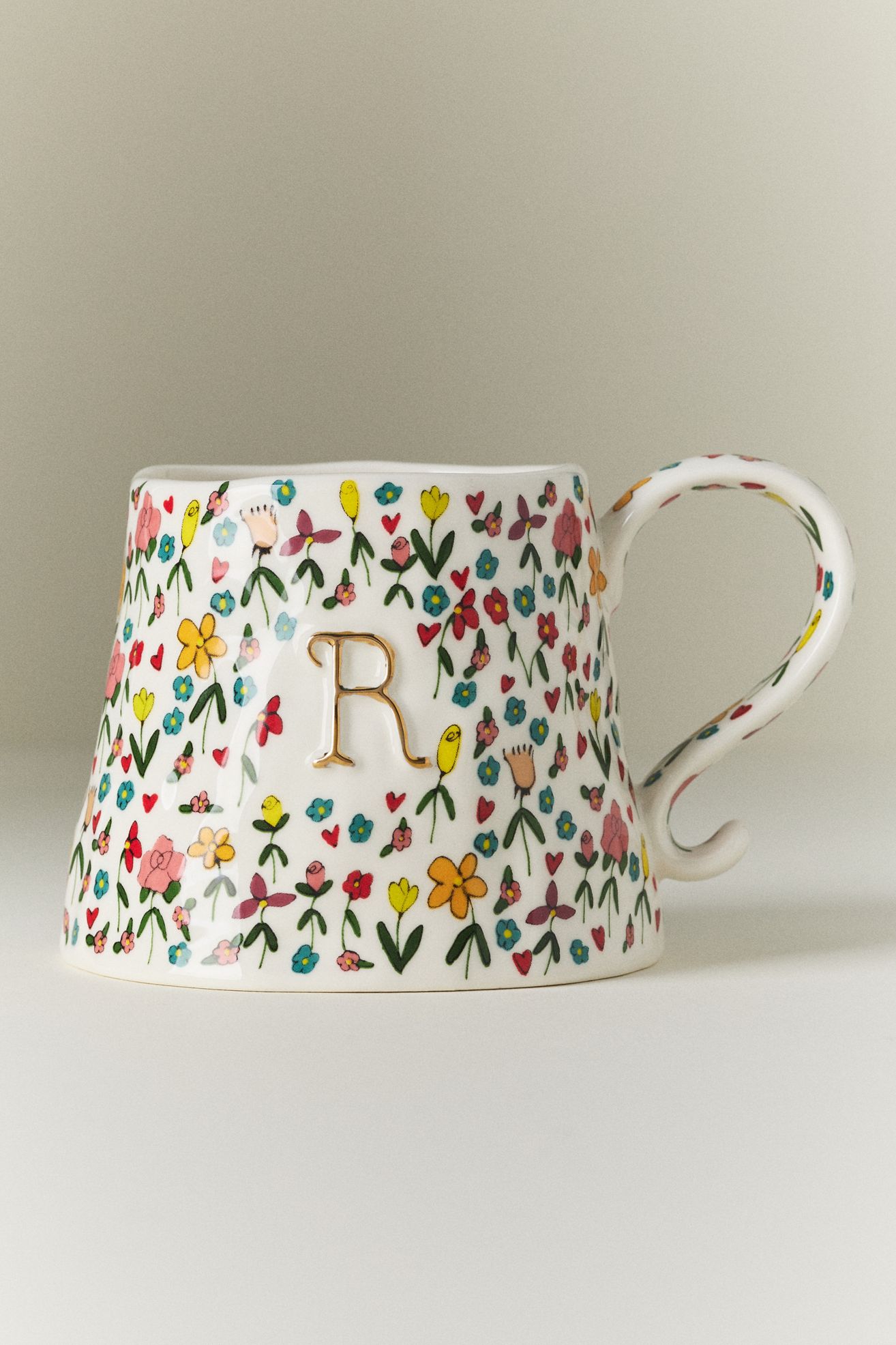 The Mud Fairy Stoneware 24k Gold Accent Monogram Mug - R, One Size