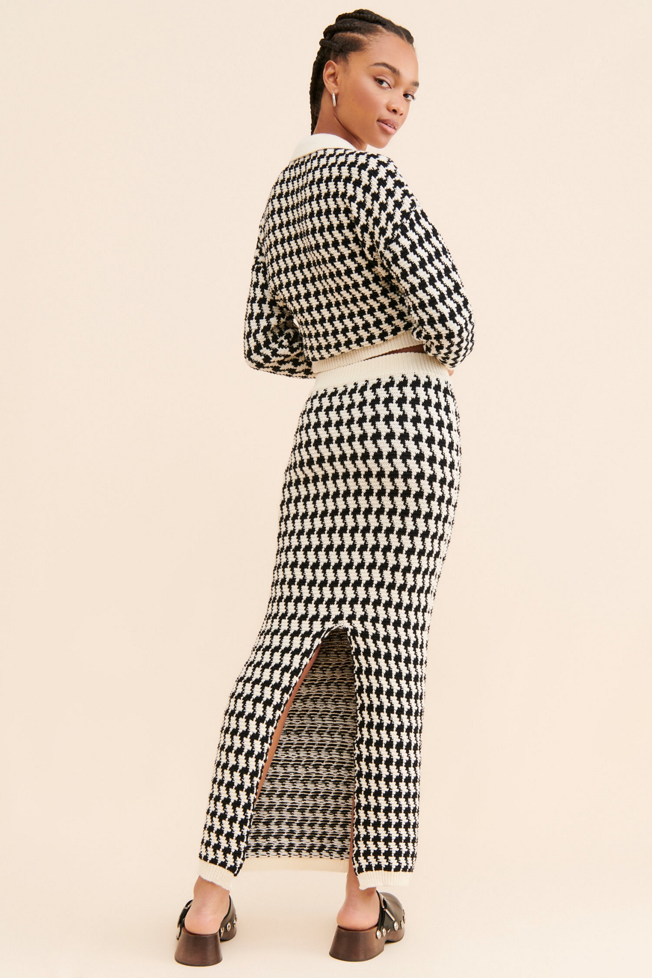 Little Lies Houndstooth Knit Maxi Skirt