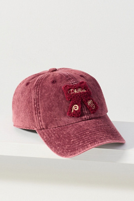 Mitchell & Ness Bow Patch Baseball Cap In Red