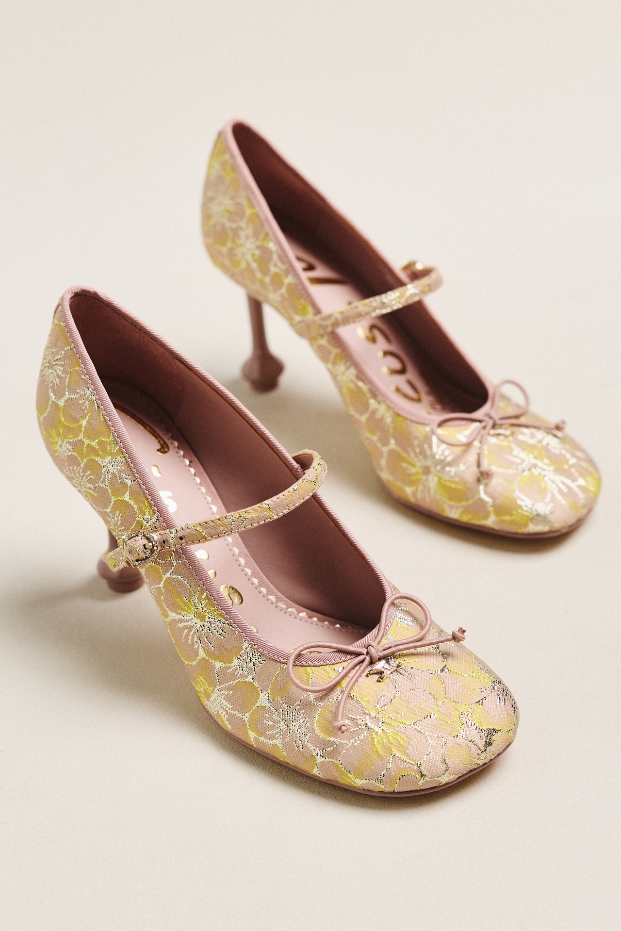 Circus NY by Sam Edelman Vivian Pumps