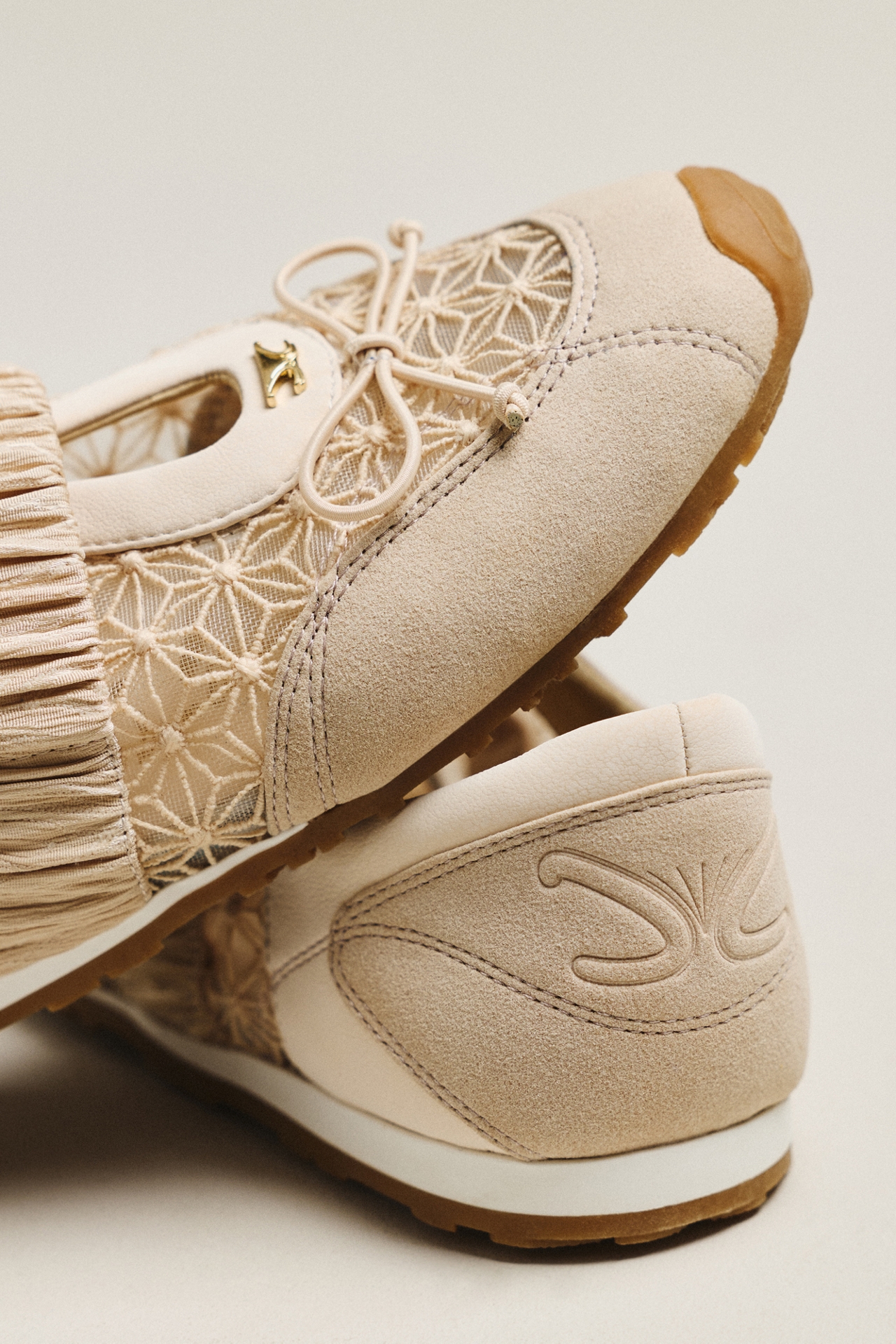 Circus NY by Sam Edelman Nara Mesh Bow Elastic Strap Sneakers