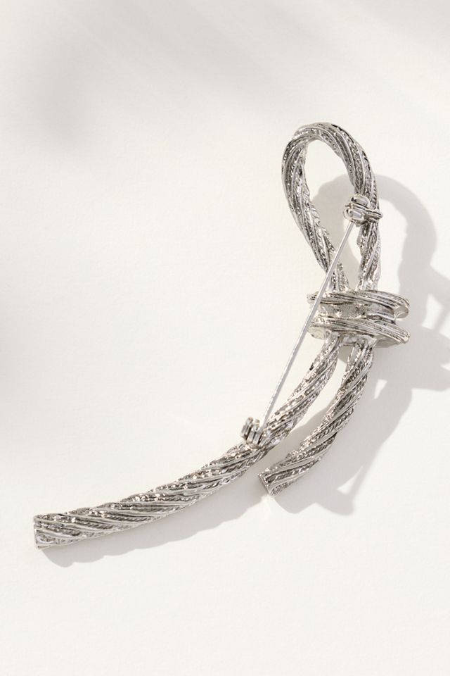 Twisted Lasso Brooch #1