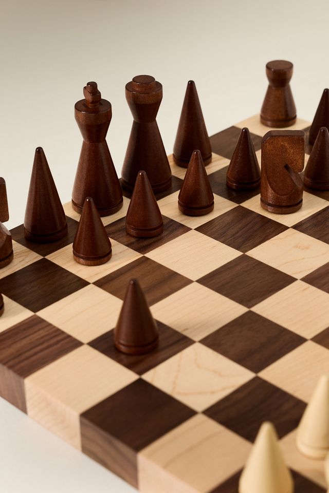 The Minimalist Wood Chess Game #2