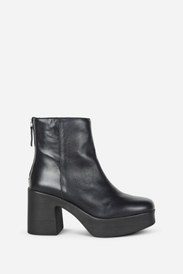 Intentionally Blank Drue 3.0 Ankle Boots In Black