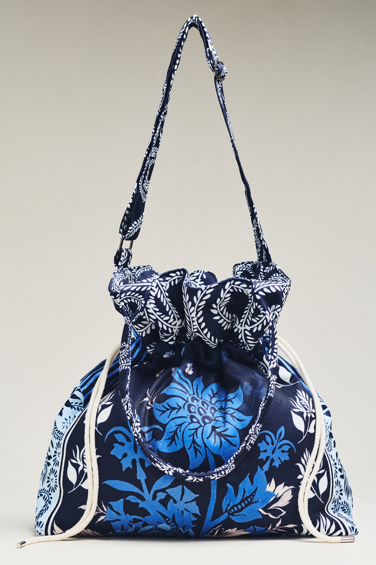 Agua Bendita Sonja Tote