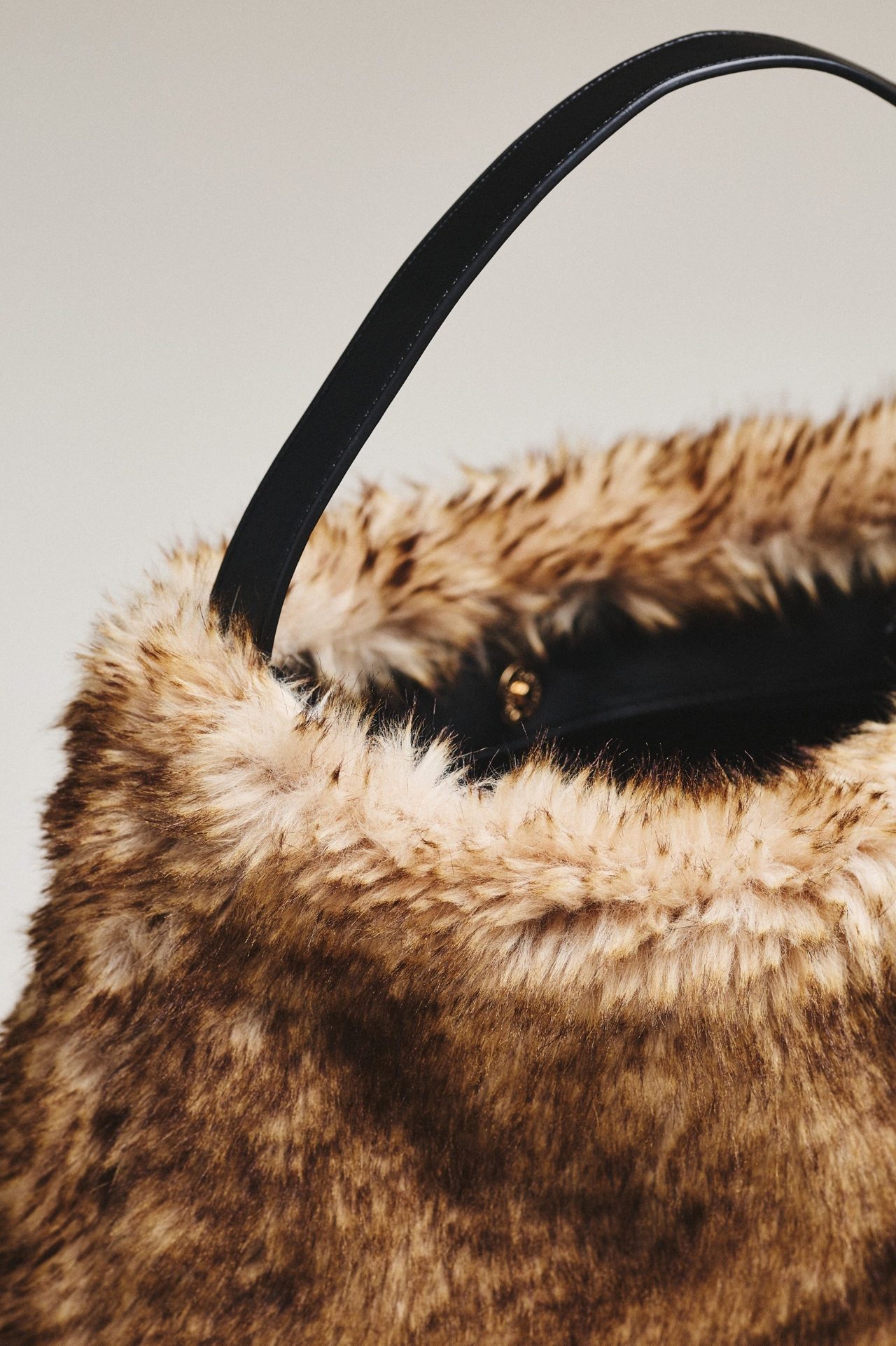 Faux Fur Slouchy Bucket Tote Bag