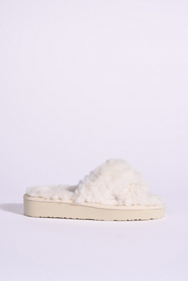 Minnetonka Teddy Crossband Slide Slippers In White