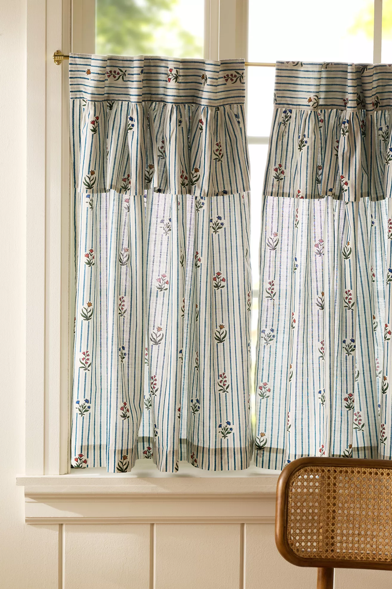 Parker Cotton Printed Valence Cafe Curtain, Set of 2