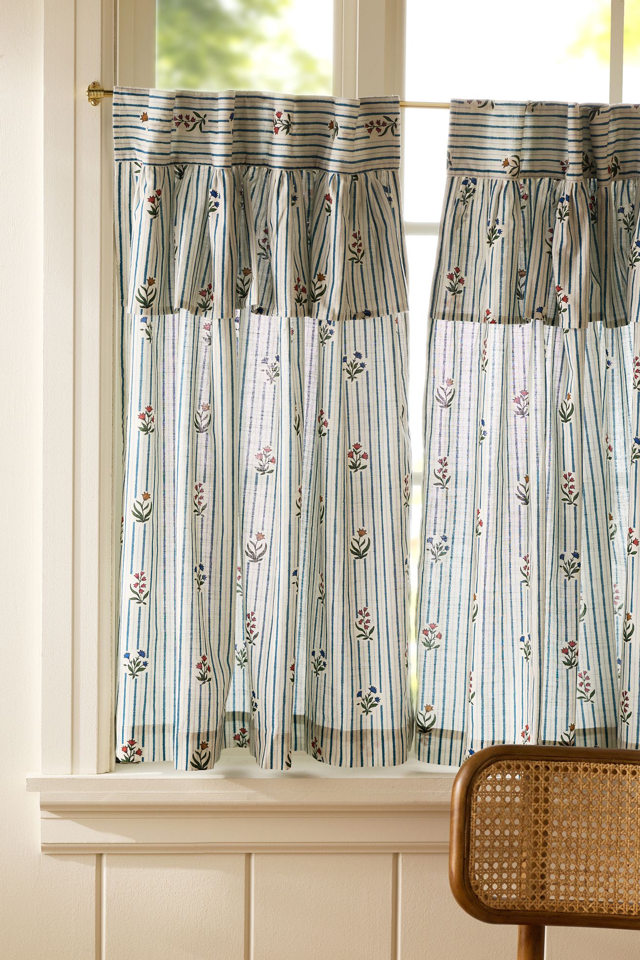 Parker Cotton Printed Valence Cafe Curtain, Set of 2 - Multi, 25" x 36"