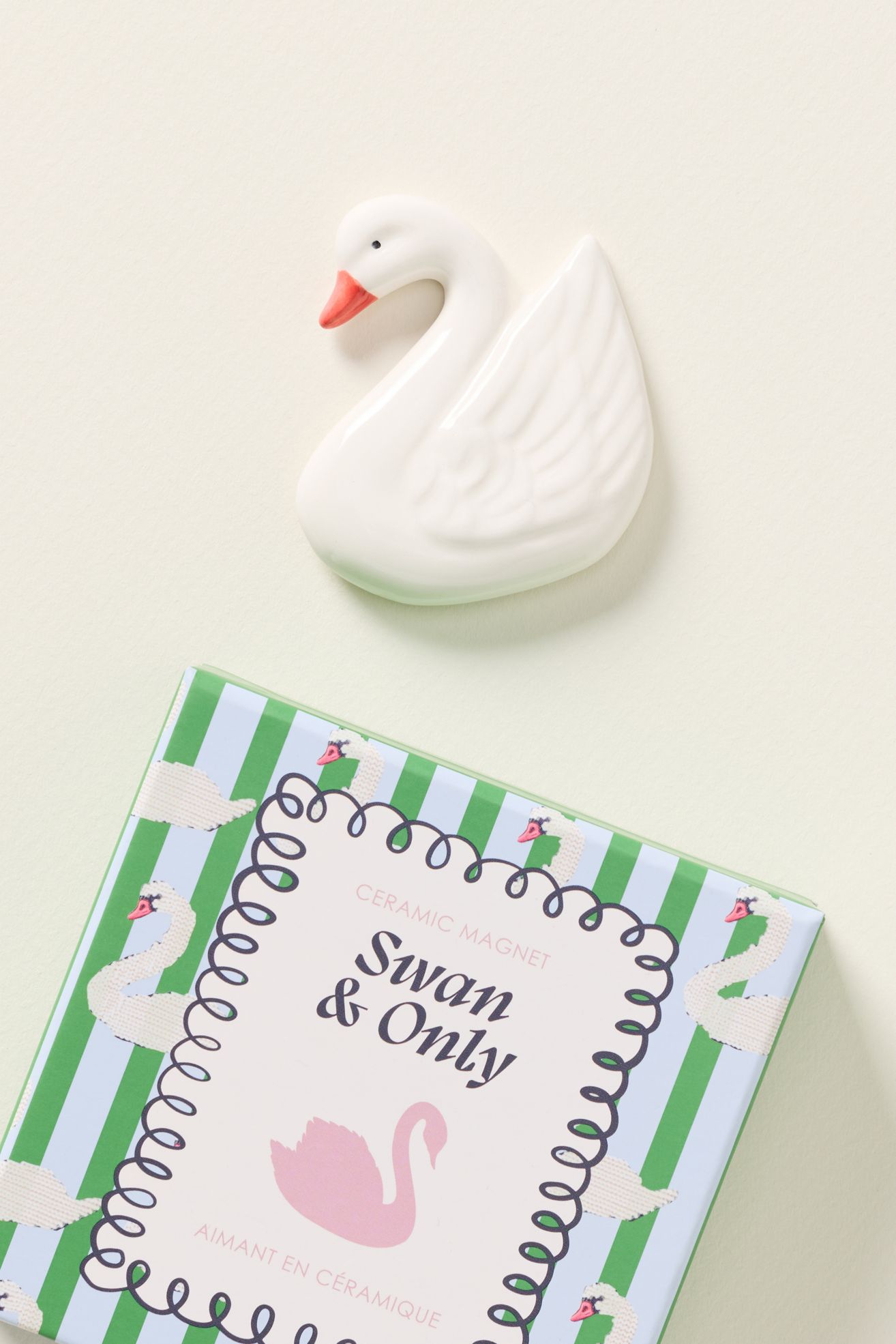 Anthropologie Novelty Icon Magnets - Swan, One Size