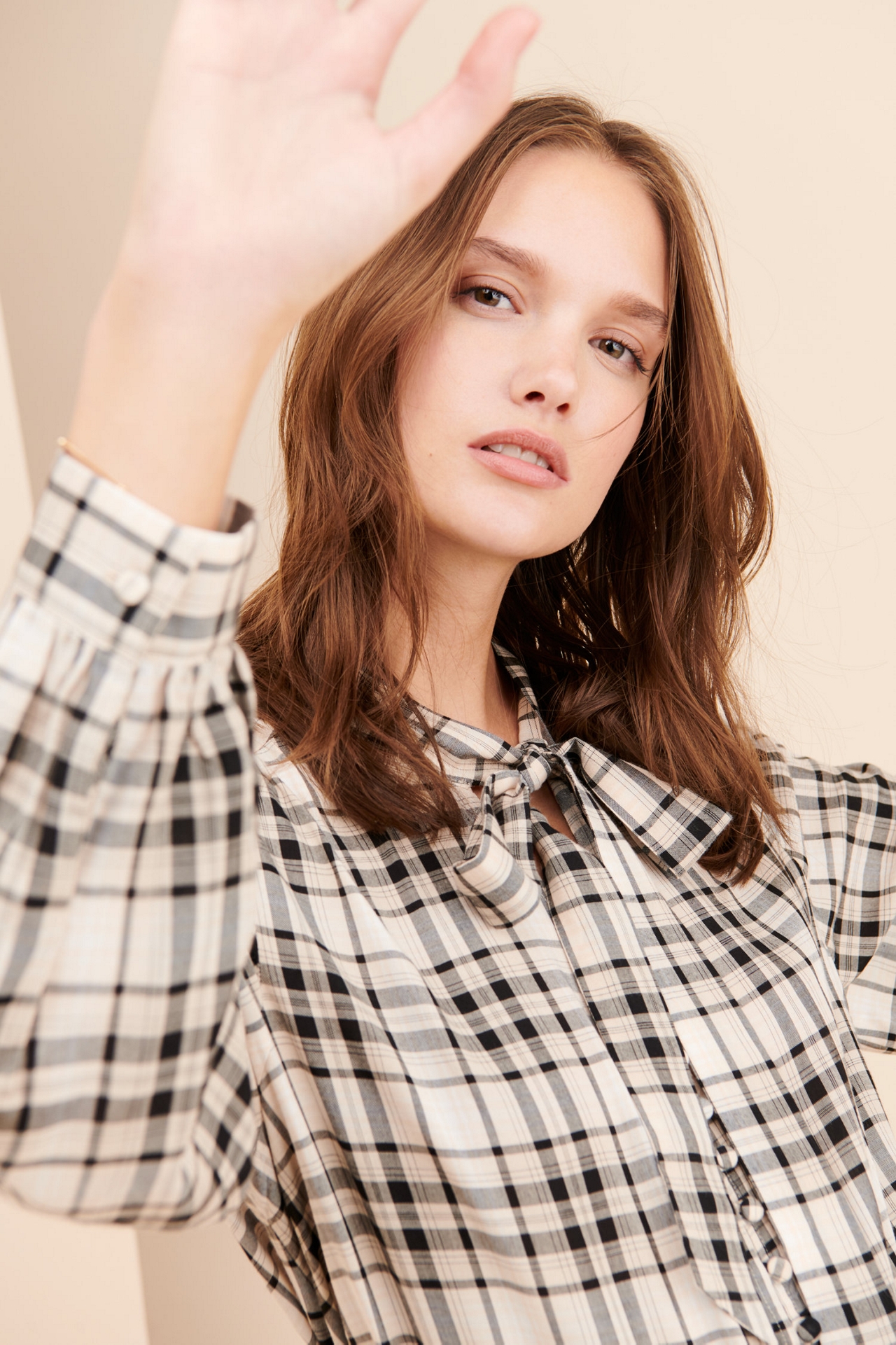 Sanctuary Kiera Tie Neck Plaid Blouse